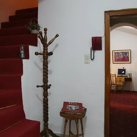 Pension Andrea Тирана