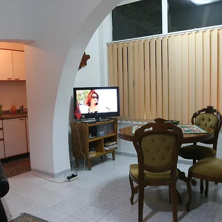 בית הארחה Pension Andrea 2*