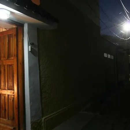 Pension Andrea Тирана