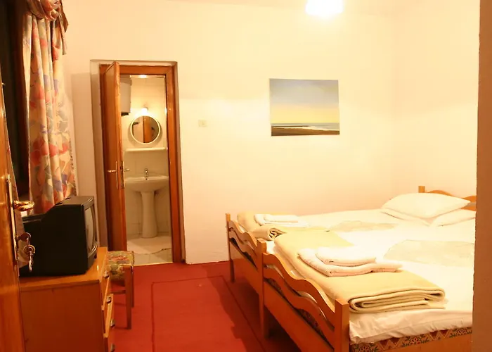 בית הארחה Pension Andrea