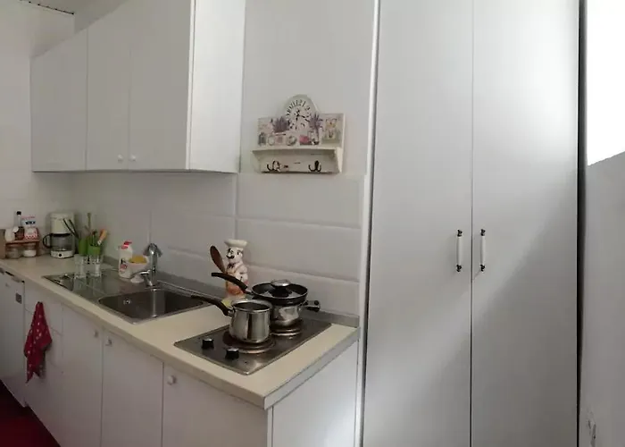 בית הארחה Pension Andrea 2*